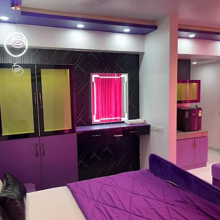 Dolphin Inn & Suites Manhattan Lucknow Bagian luar foto
