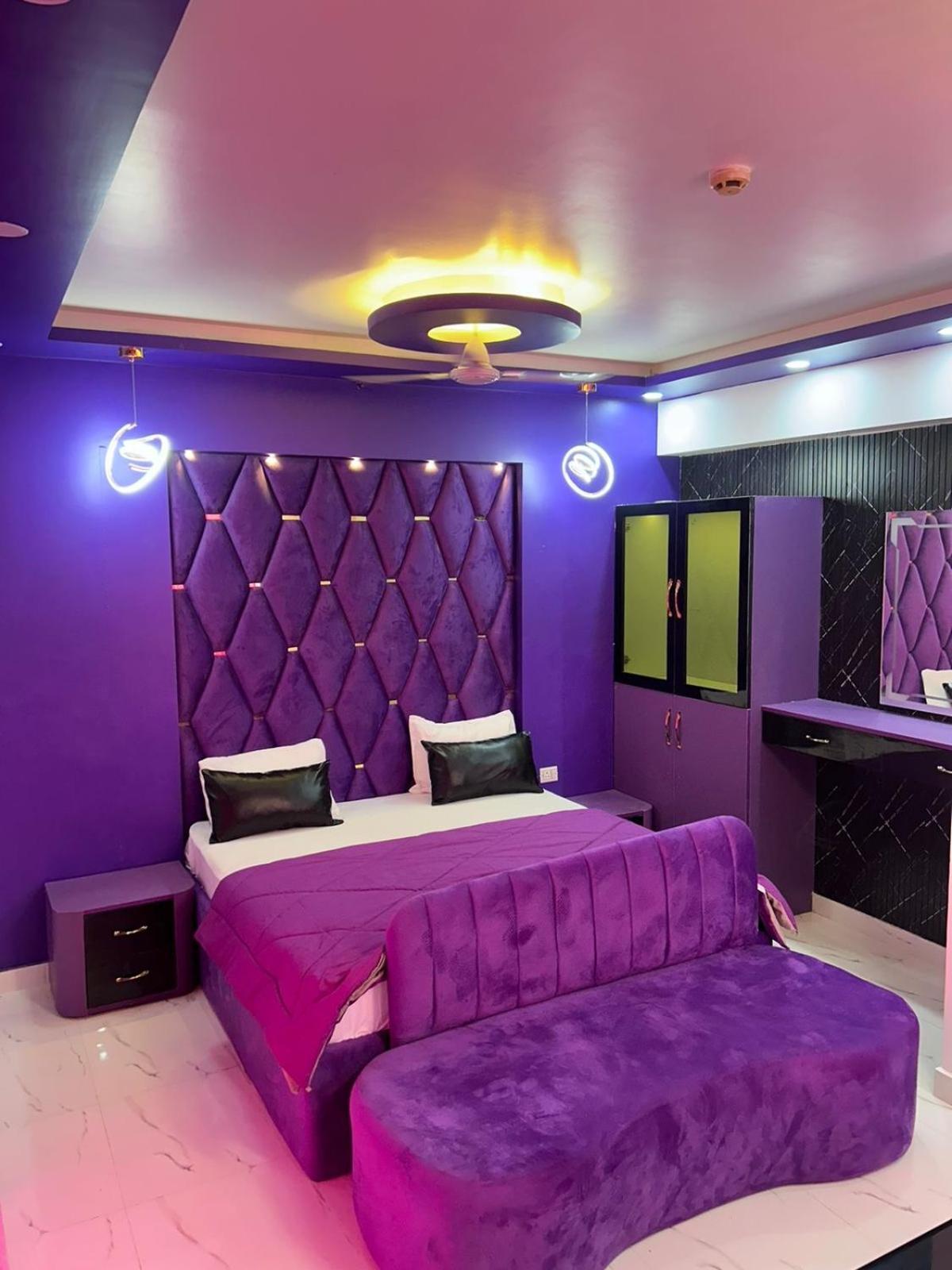 Dolphin Inn & Suites Manhattan Lucknow Bagian luar foto