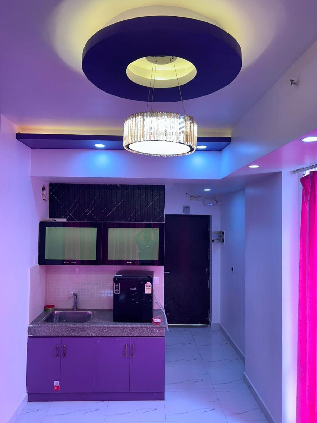 Dolphin Inn & Suites Manhattan Lucknow Bagian luar foto